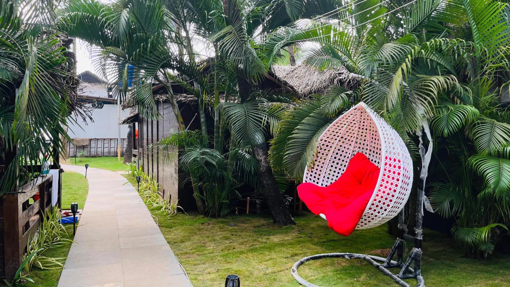 Palolem Luxuries Beach Cottages Exterior photo
