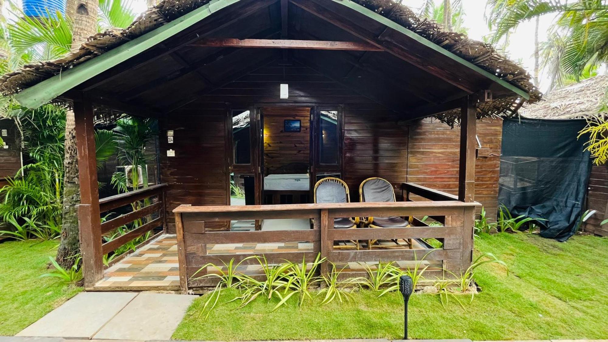 Palolem Luxuries Beach Cottages Exterior photo