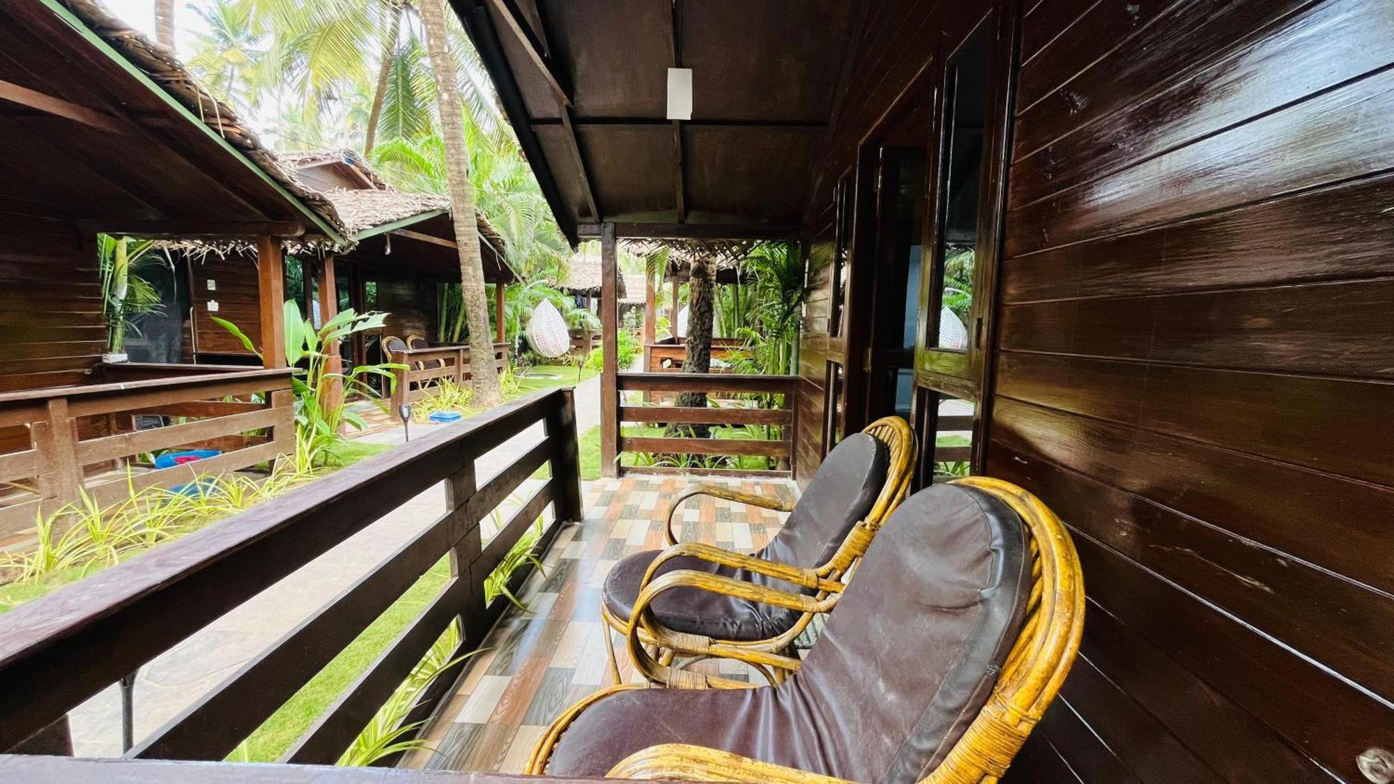Palolem Luxuries Beach Cottages Exterior photo