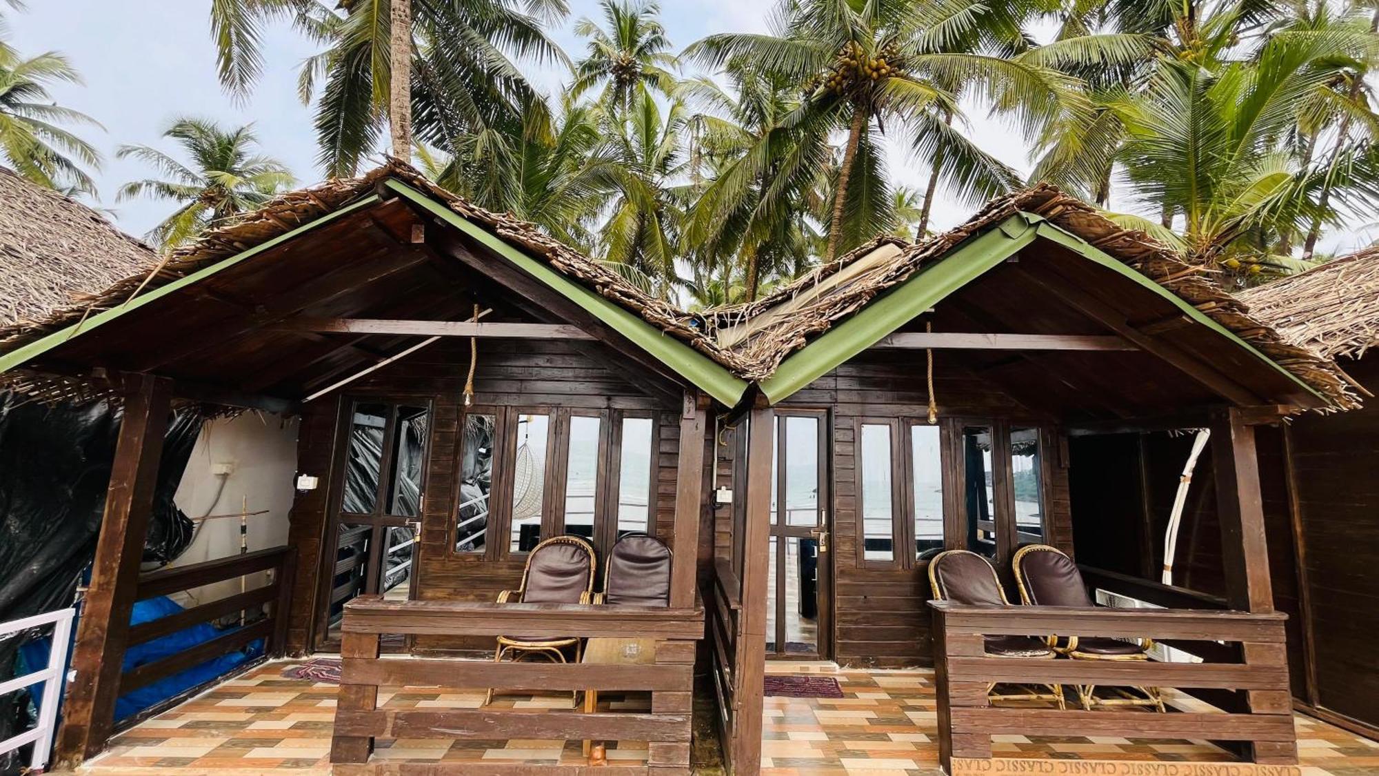 Palolem Luxuries Beach Cottages Exterior photo