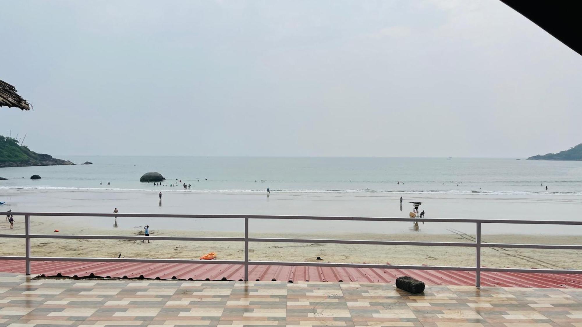 Palolem Luxuries Beach Cottages Exterior photo