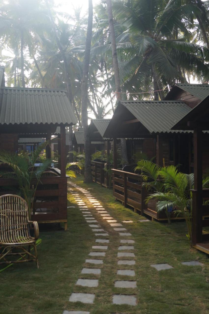 Palolem Luxuries Beach Cottages Exterior photo