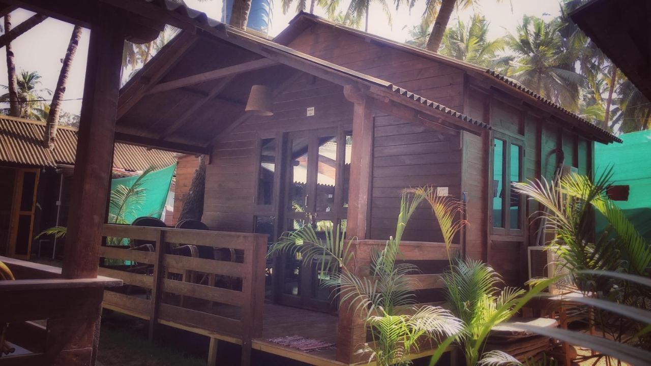 Palolem Luxuries Beach Cottages Exterior photo
